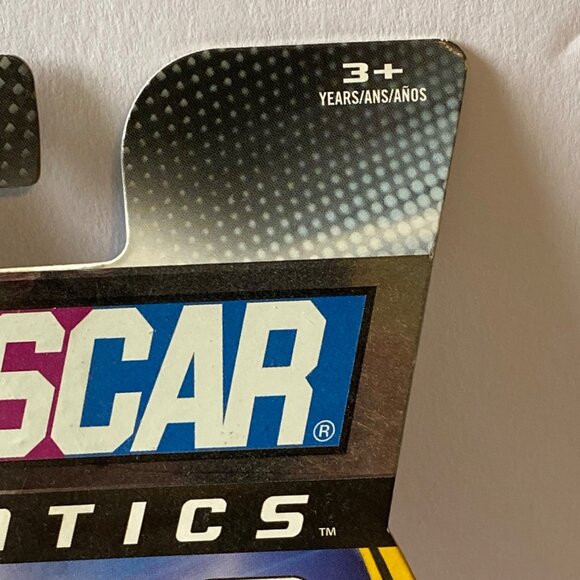 Dale Earnhardt Jr. #88 NASCAR Authentics Diecast Car 3+ Years Collectible Toy - Picture 4 of 7